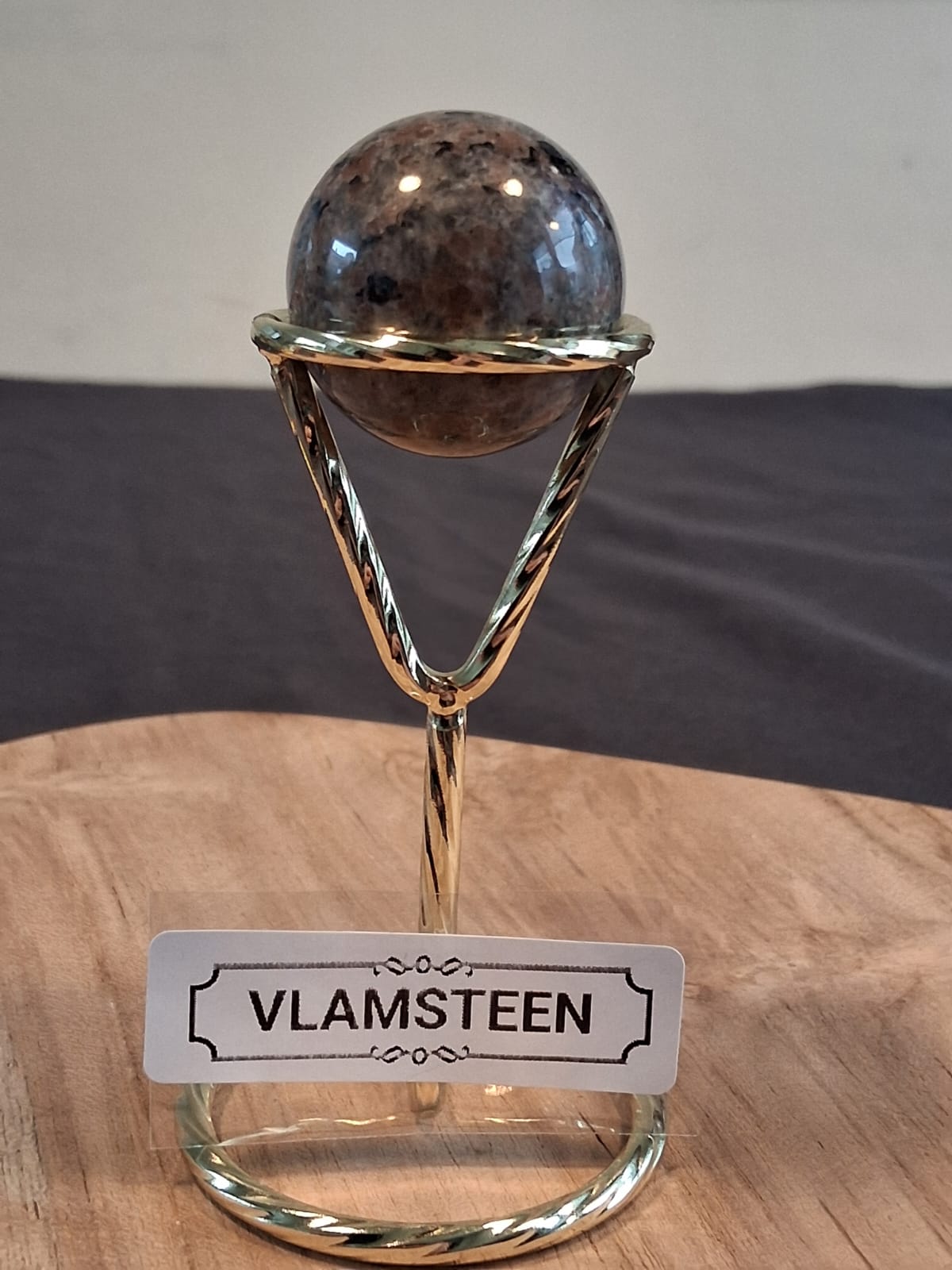 Vlamsteen bol โ Passie & Creativiteit